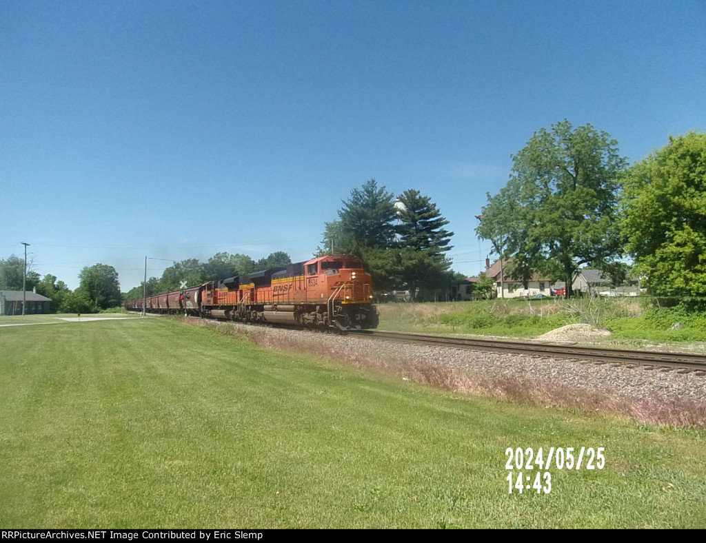 BNSF 8534